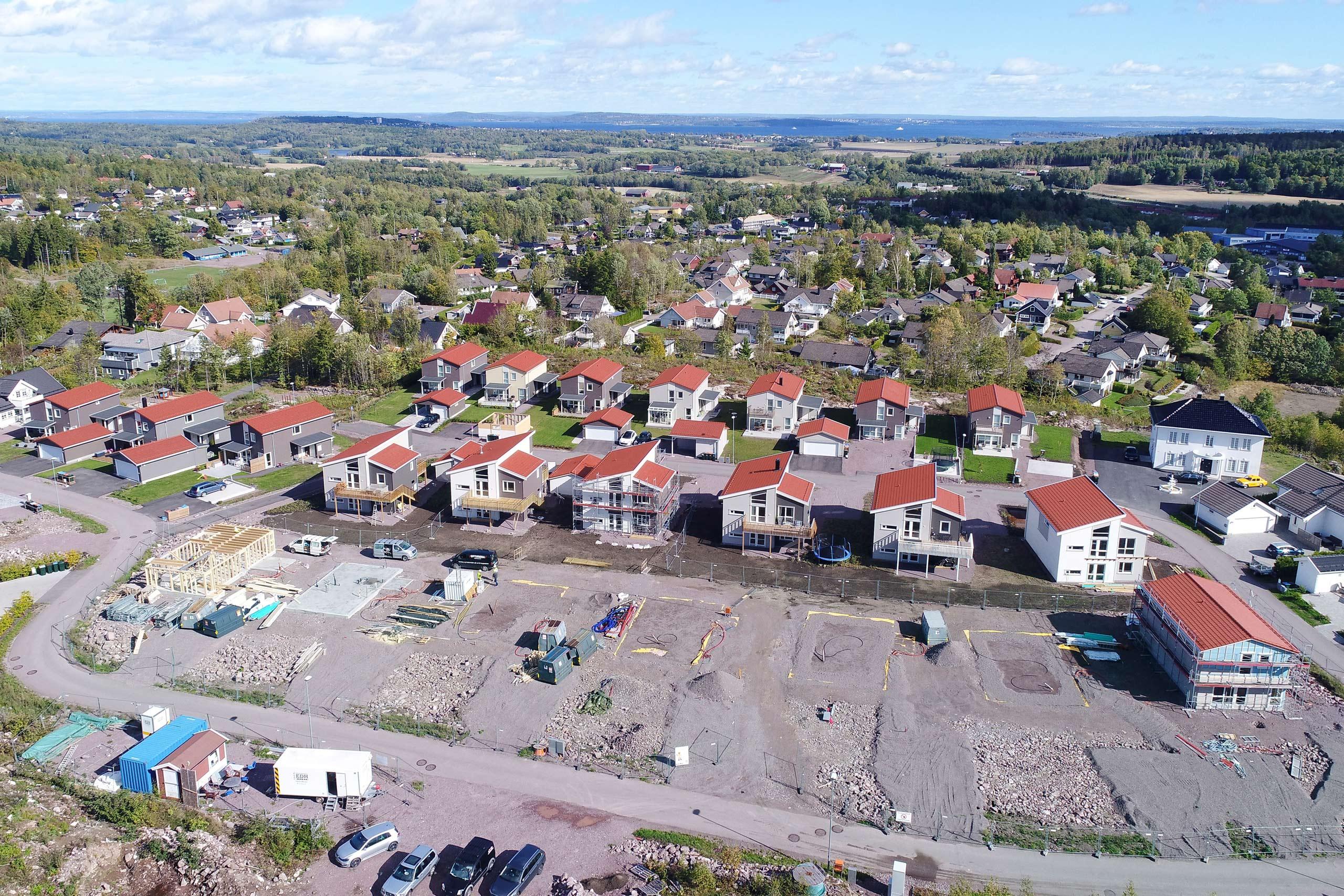Flyfoto av Viulsrødåsen del 2 under byggingen av boligene