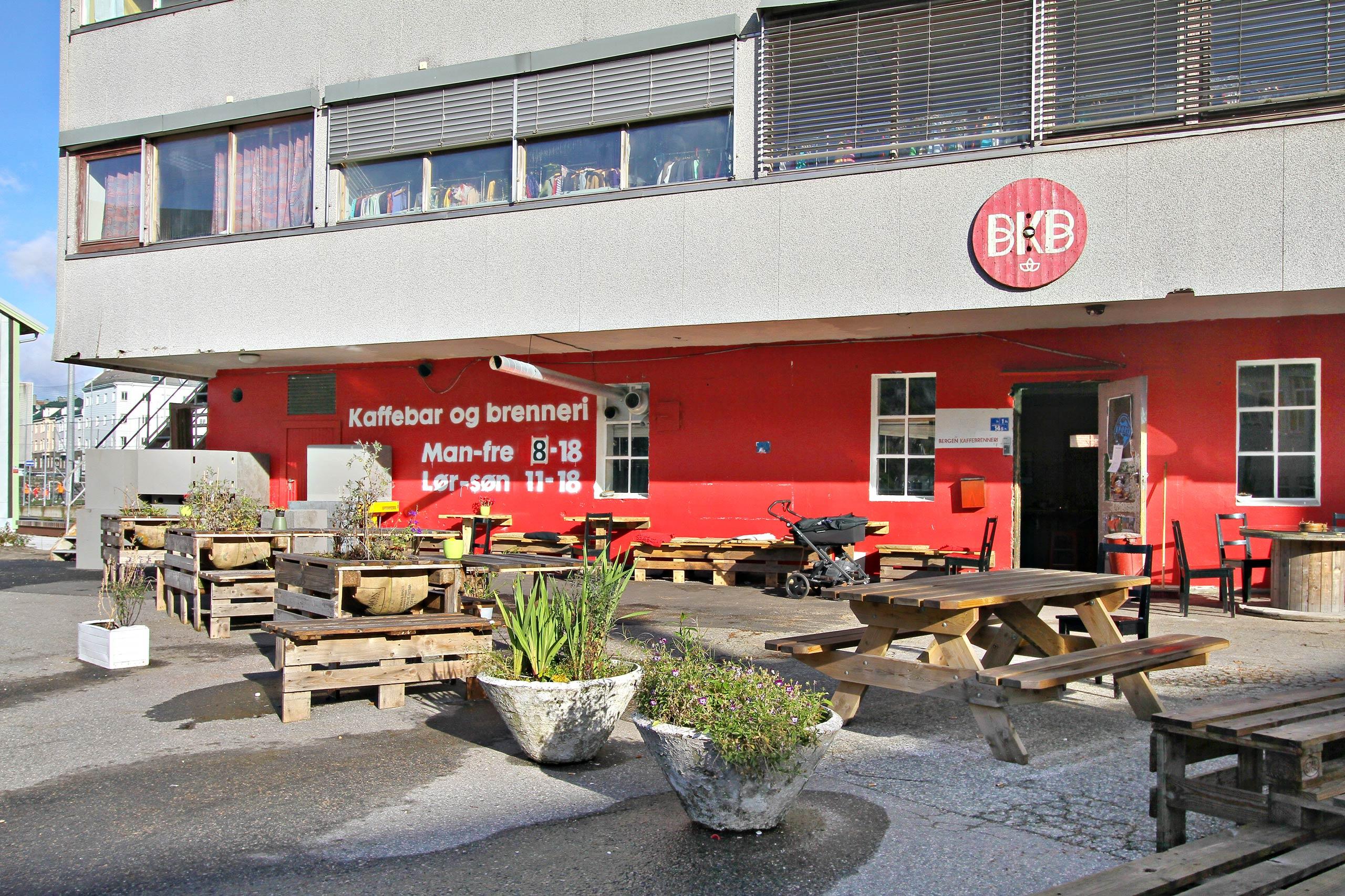 Fasaden til BKB kaffebar og brenneri på Damsgård